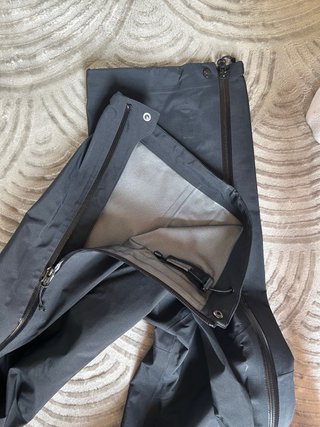Pantaloni donna RAB Gore-Tex M nuovi