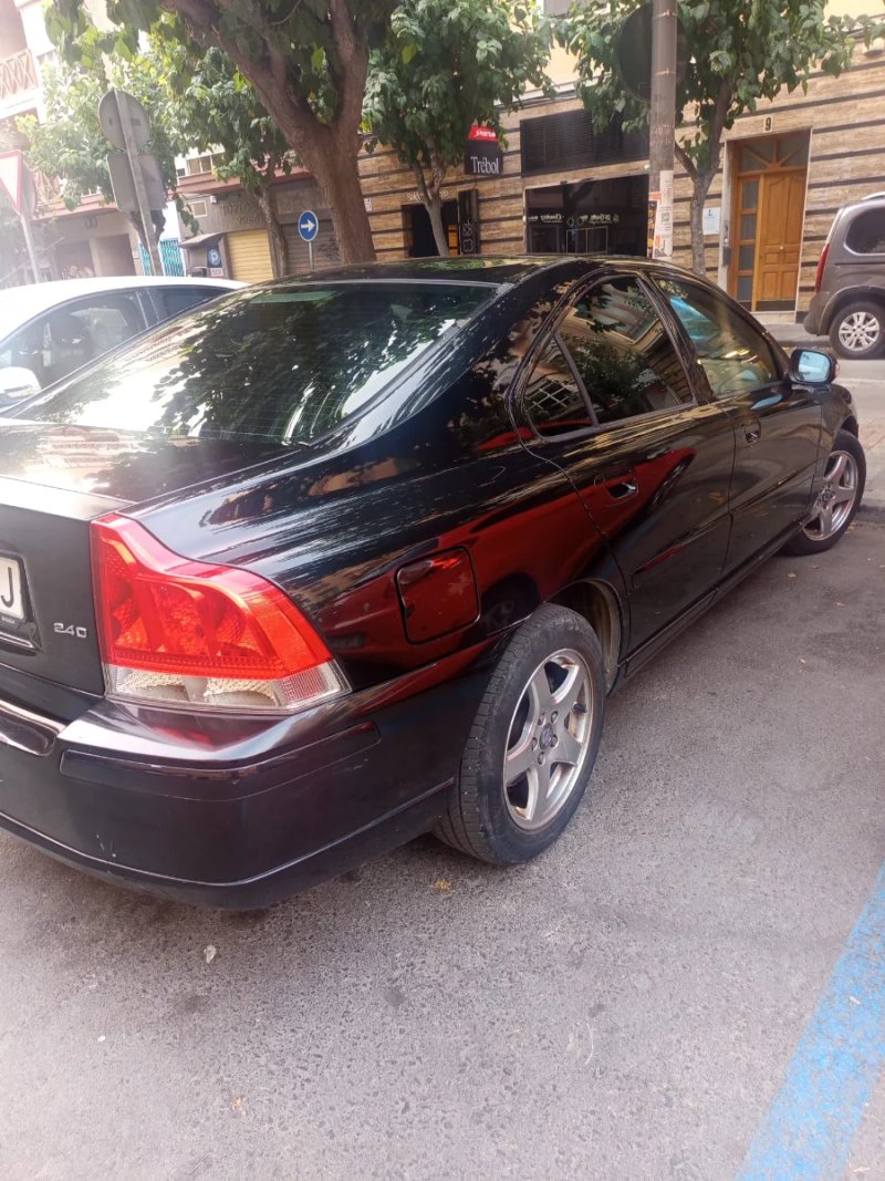 Volvo S60 2007 - foto 1