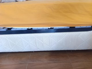 Cama 105cm con canapé, colchón y mesita