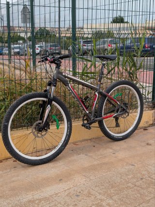 Bicicleta Specialized 26 Monoplato