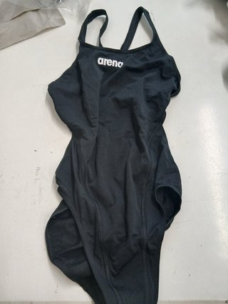 Costume da bagno nero sportivo da donna