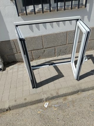 Ventana aluminio blanca doble hoja