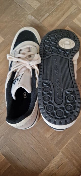 Zapatillas Adidas Forum 84 Beige/Negro Talla 44