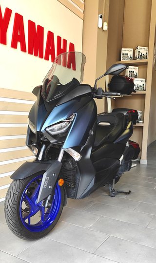 Yamaha X-MAX 125 Maxi Scooter
