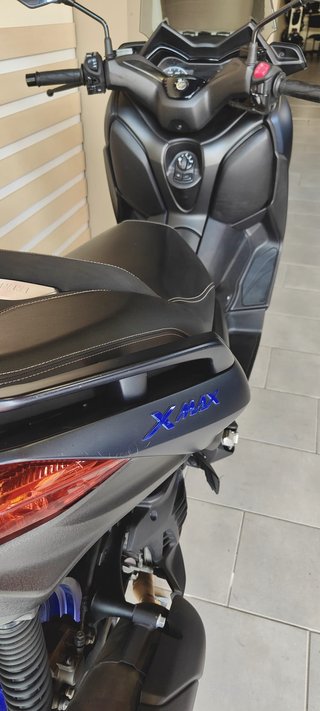 Yamaha X-MAX 125 Maxi Scooter