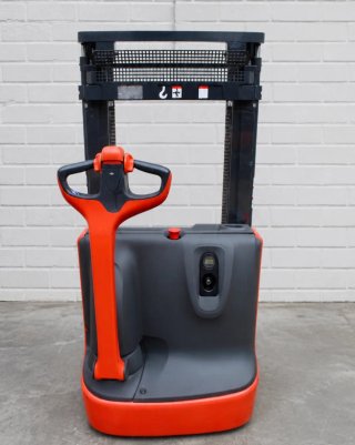 Apilador Eléctrico Linde L10