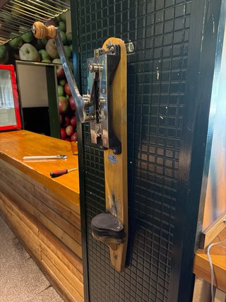 Descorchador de pared de sidra