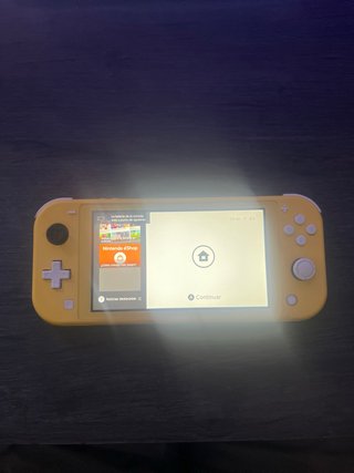 Nintendo Switch Lite Amarillo