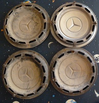 Lote 4 Tapacubos Mercedes