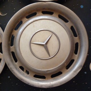 Lote 4 Tapacubos Mercedes
