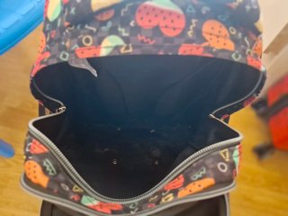 Mochila de ruedas con figuras