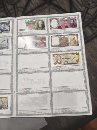 Álbum Billetes del Mundo