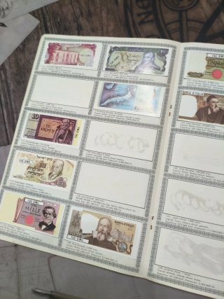 Álbum Billetes del Mundo
