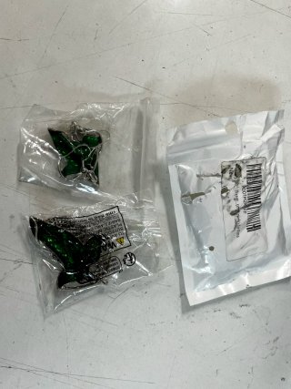 Conjunto collar y pendientes hoja verde