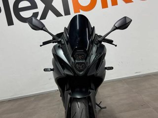 Suzuki GSX-8R