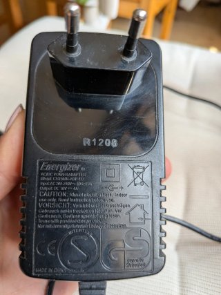 Cargador Pilas Energizer AA AAA