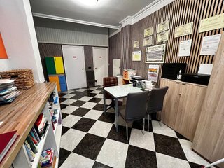Local comercial en venta en Gamarra - La Trinidad en Málaga