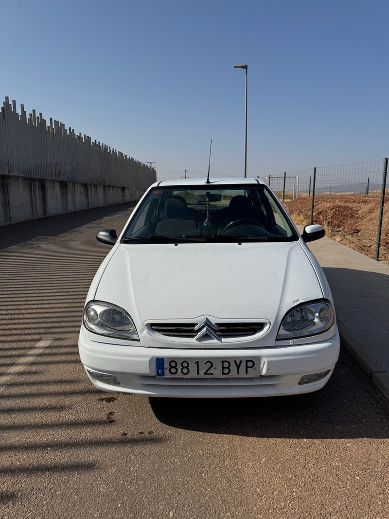 Citroen Saxo 2002 - foto 1