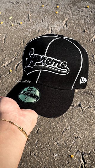 Gorra Supreme New Era talla 7/1-8