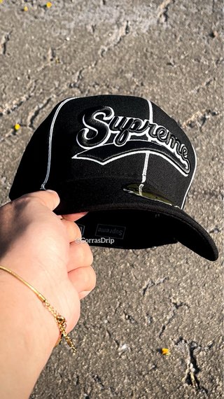 Gorra Supreme New Era talla 7/1-8