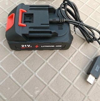 Taladro Makita DDF487 + Batería 21V + Cargador USB