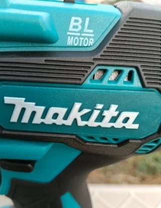 Taladro Makita DDF487 + Batería 21V + Cargador USB