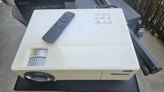 Proyector WiMiUS, Trípode y Pantalla