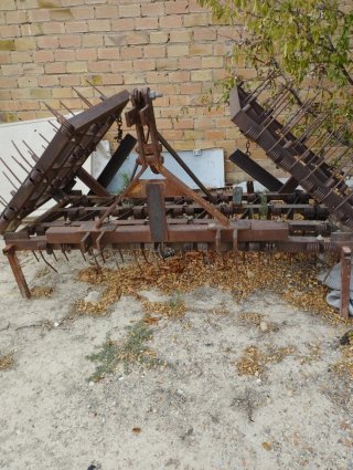 Rastra de muelles agrícola