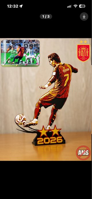 Statua calciatore Ferran Torres 2026