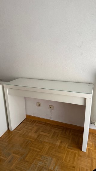 Escritorio/tocador blanco Ikea cristal