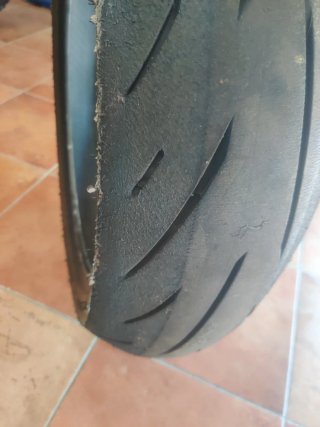 Neumáticos Bridgestone S22 Delantero y Trasero