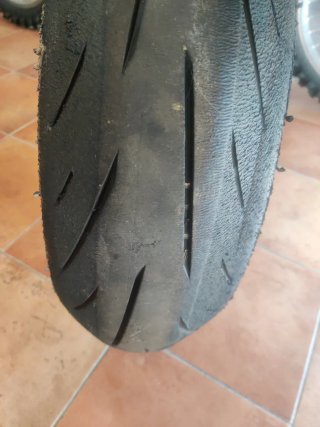 Neumáticos Bridgestone S22 Delantero y Trasero