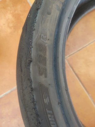 Neumáticos Bridgestone S22 Delantero y Trasero