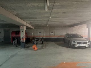 Amplio garaje