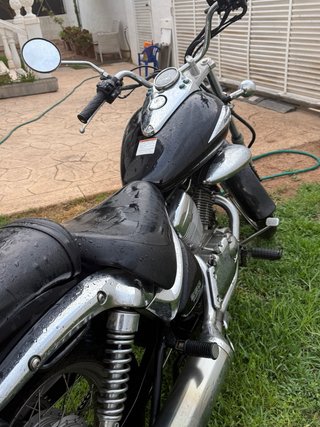 Suzuki Intruder 250cc Moto Cruiser