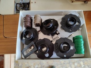 Mesa de máquina de coser Singer
