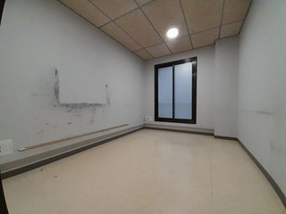 Oficina en alquiler en Olot