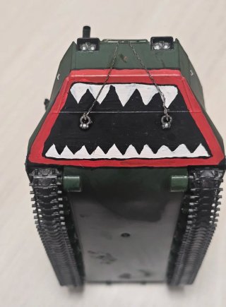 Maqueta vehículo anfibio militar LVTP7A1