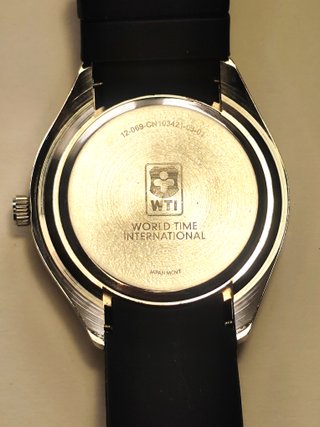 Reloj WTI Tachymeter Acero correa Goma Negra +Pila
