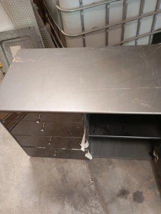 Mueble de oficina metálico gris