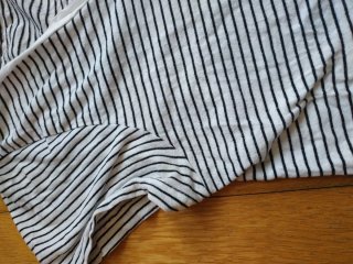 Camiseta Rayas Blanca y Negra