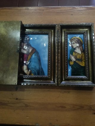 Tríptico Virgen Amamantando Esmalte