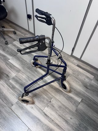 Andador para personas mayores