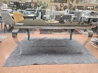 Mesa para comedor de cristal templado y metal