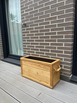 Jardinera de madera para exterior artesanal