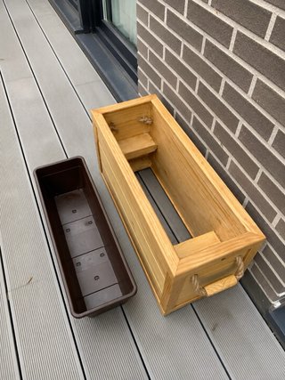 Jardinera de madera para exterior artesanal