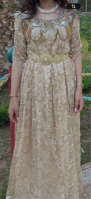 Blusa Oujdia Beige y Dorada