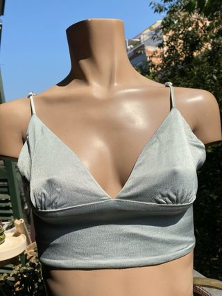 Top Zara verde satinado