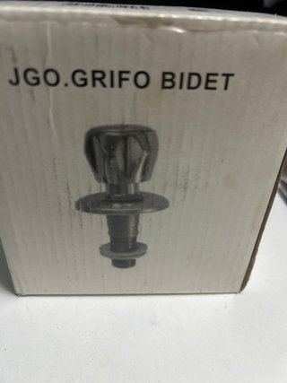 Grifo Bidet JGO Metal Dorado y Plateado
