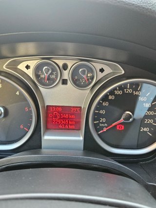 Ford Kuga SUV Gris Oscuro